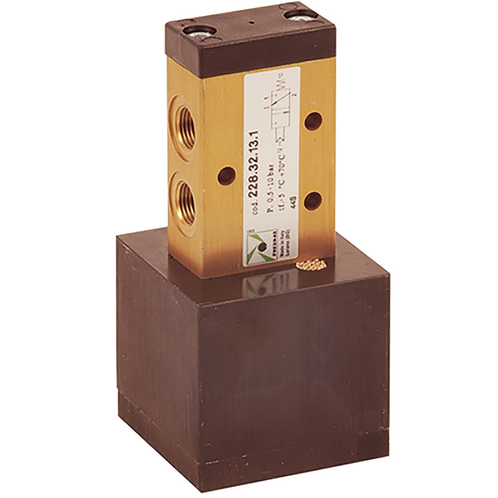 Pneumax 228.32.13.1 - 1/8" BSPP Female Pilot Valve